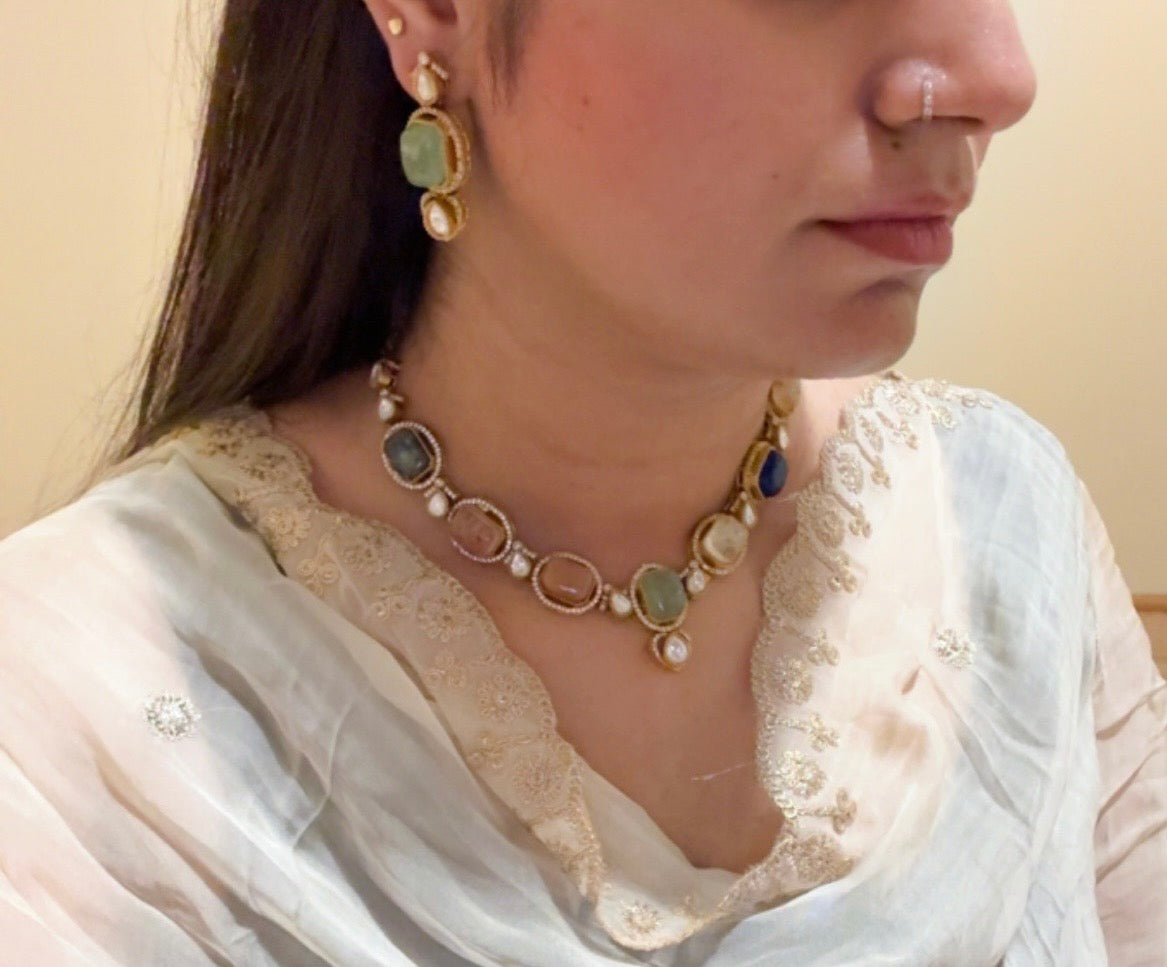 Elara necklace