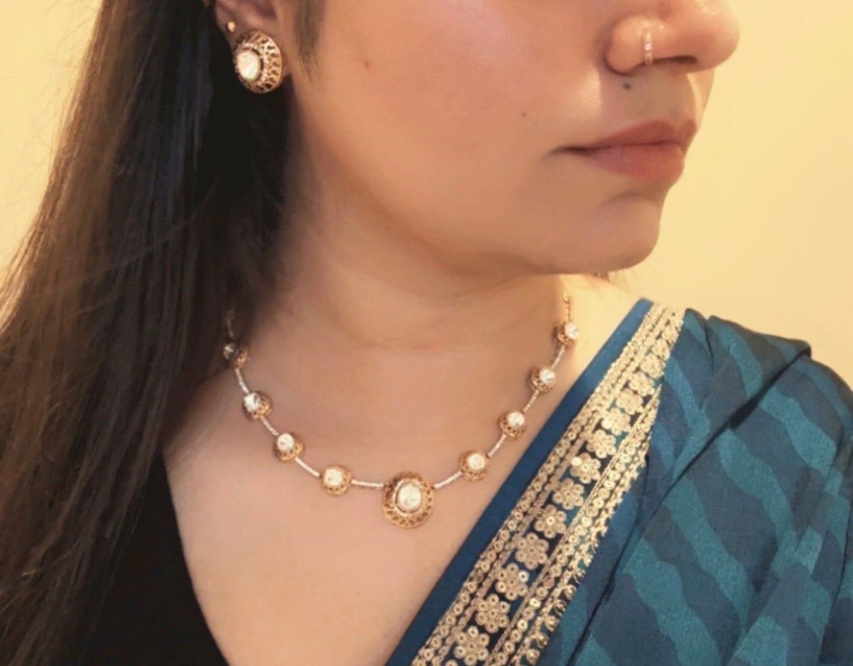 Suhira set