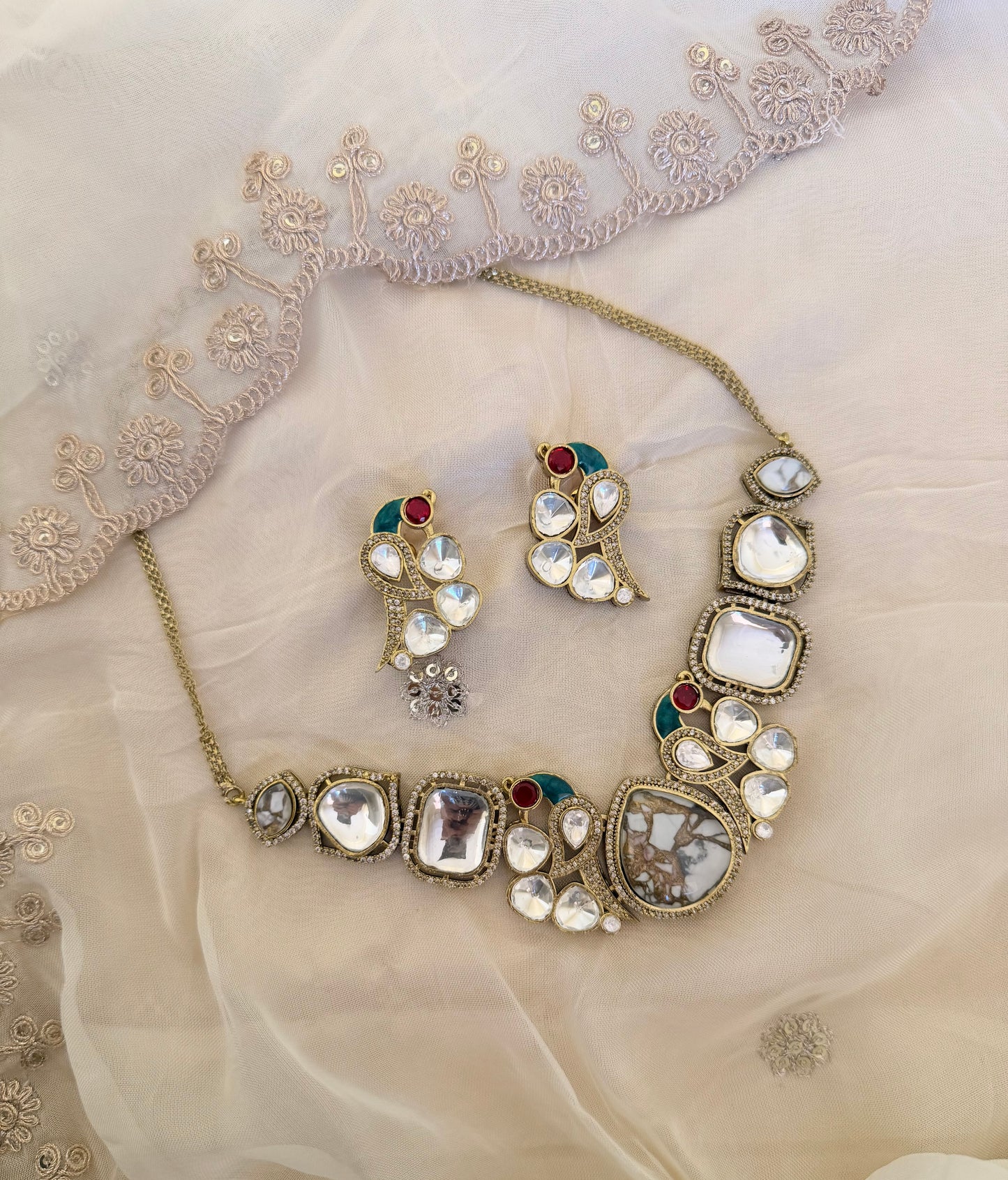Airaa necklace